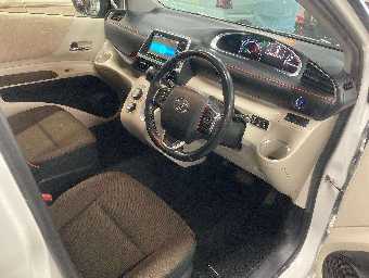 TOYOTA SIENTA 2017 Image 7