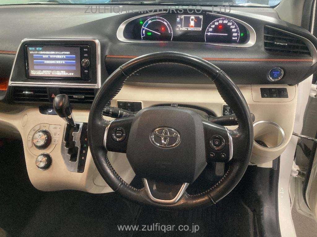 TOYOTA SIENTA 2017 Image 9