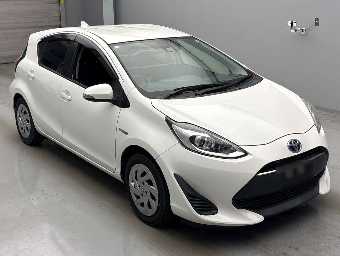 TOYOTA AQUA 2019 Image 3