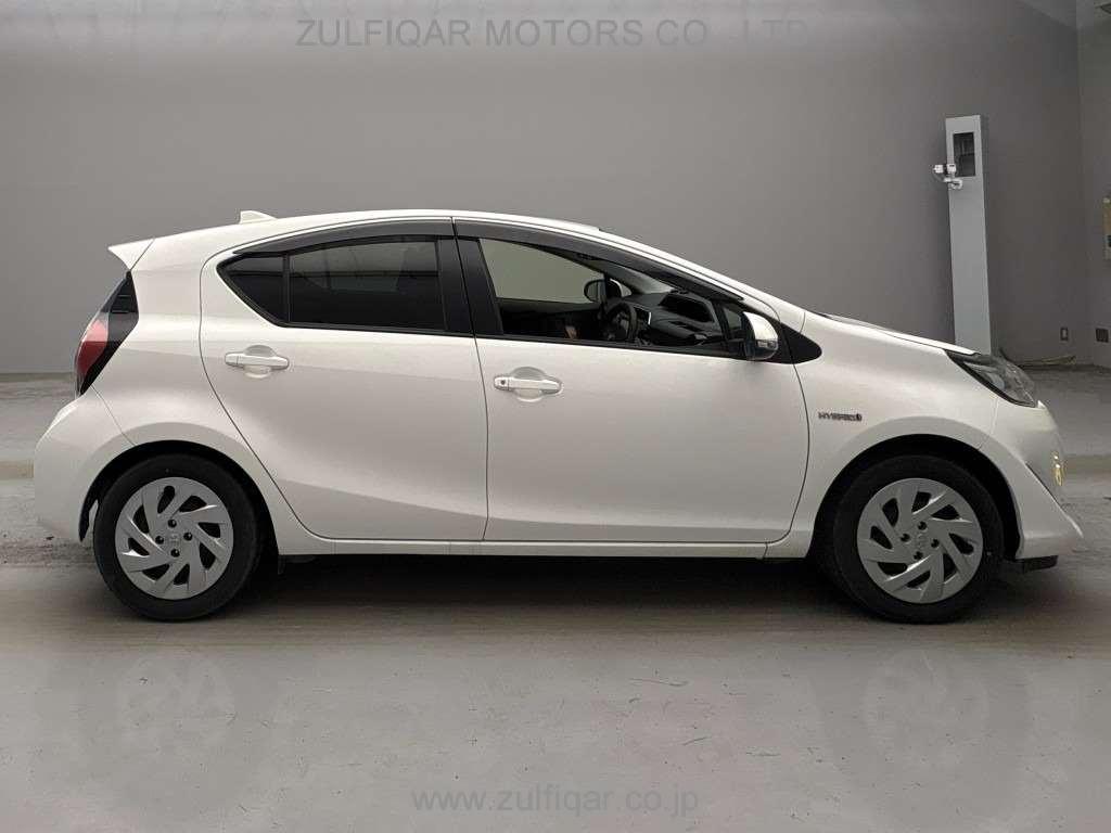 TOYOTA AQUA 2019 Image 6