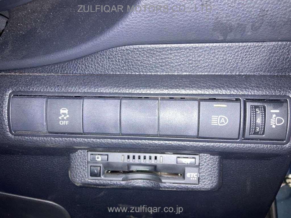 TOYOTA COROLLA TOURING 2020 Image 12