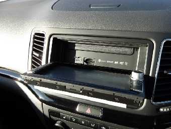 VOLKSWAGEN SHARAN 2020 Image 12