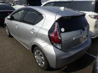 TOYOTA AQUA 2015 Image 3