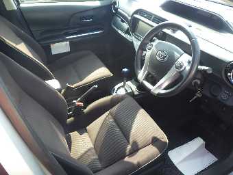 TOYOTA AQUA 2015 Image 6