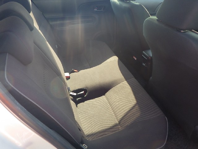 TOYOTA AQUA 2015 Image 25