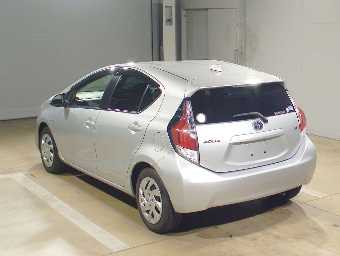 TOYOTA AQUA 2015 Image 4