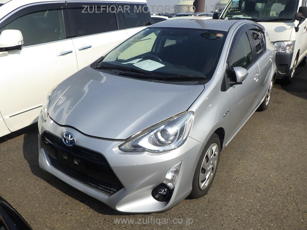 TOYOTA AQUA 2015 Image 10