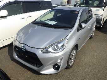 TOYOTA AQUA 2015 Image 1