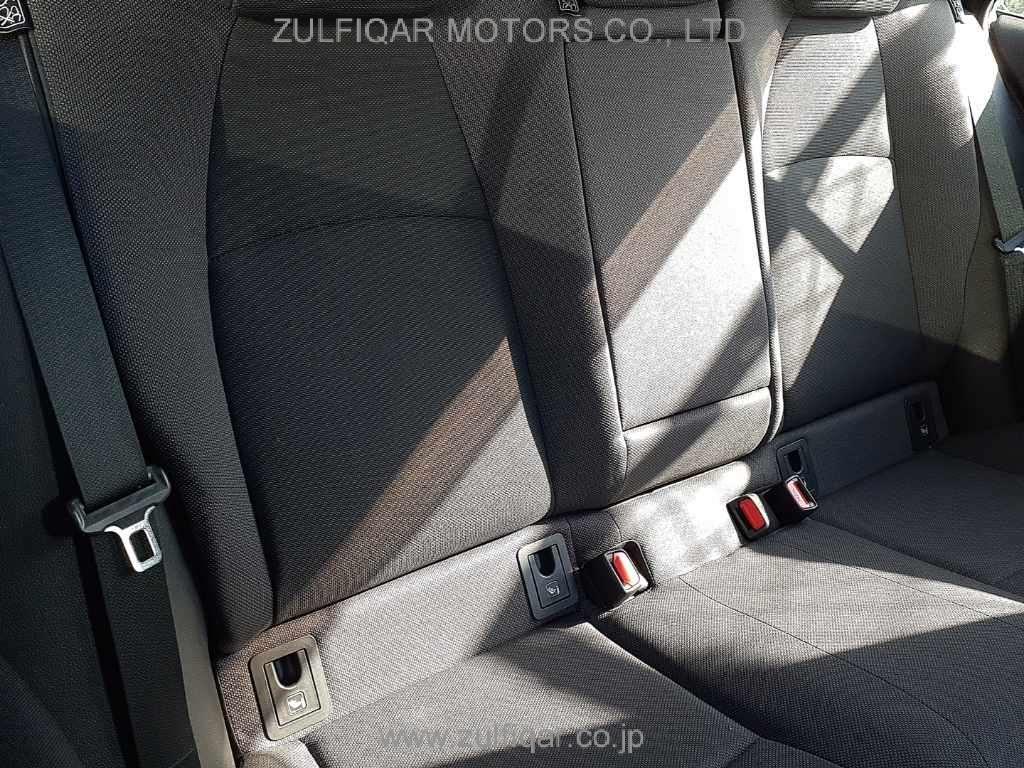 TOYOTA COROLLA TOURING 2020 Image 11