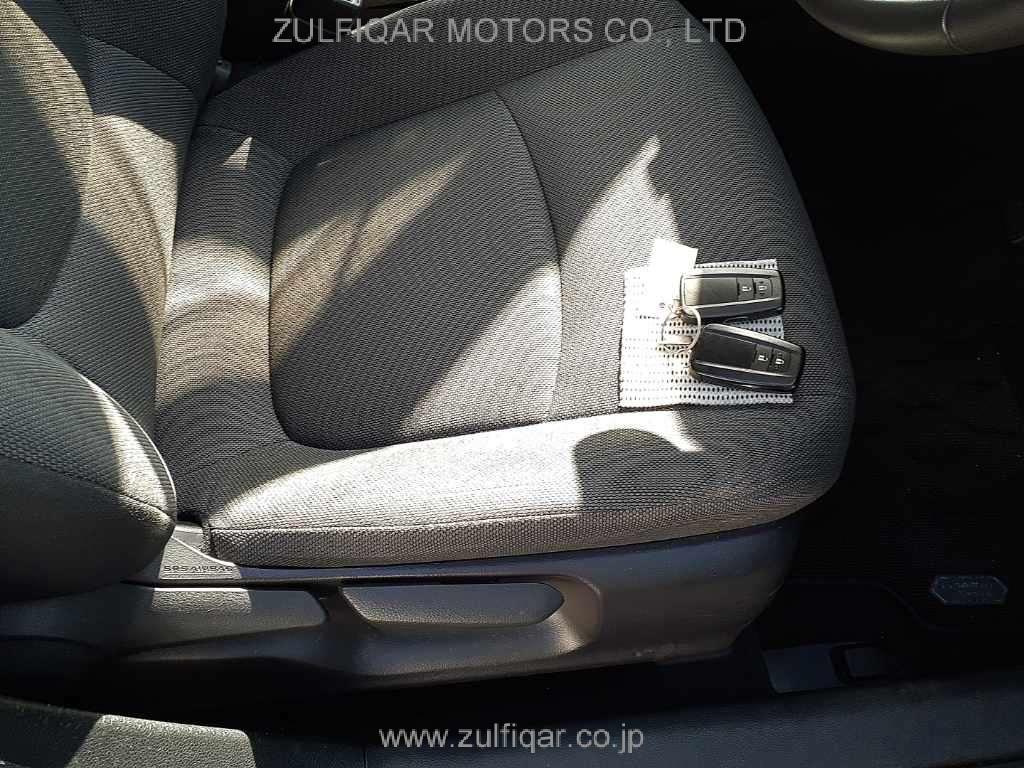 TOYOTA COROLLA TOURING 2020 Image 10