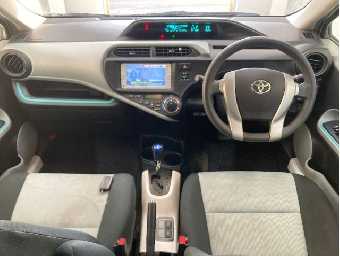 TOYOTA AQUA 2012 Image 3