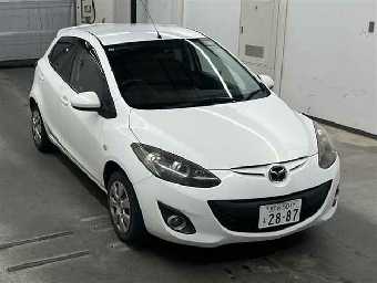 MAZDA DEMIO 2013 Image 1