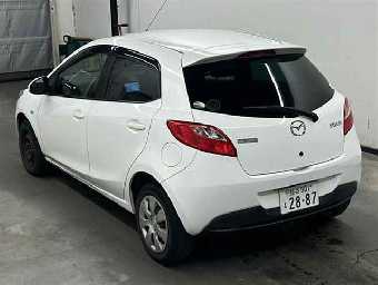 MAZDA DEMIO 2013 Image 2