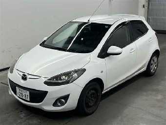 MAZDA DEMIO 2013 Image 4