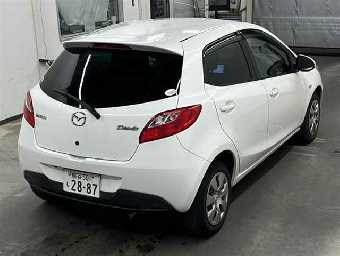 MAZDA DEMIO 2013 Image 5