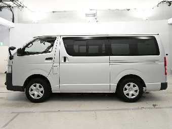 TOYOTA HIACE 2016 Image 4