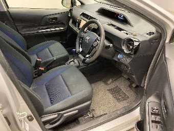 TOYOTA AQUA 2019 Image 5