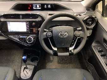 TOYOTA AQUA 2019 Image 6