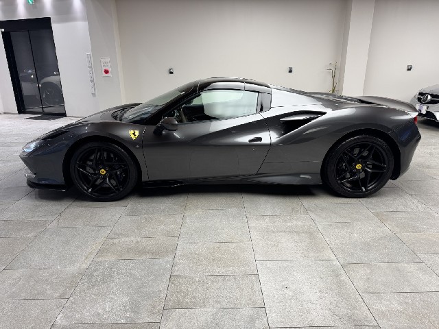 FERRARI F8 SPIDER 2021 Image 21
