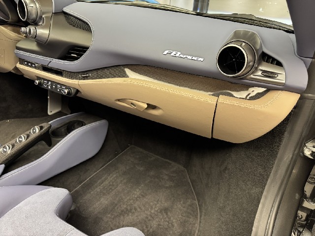 FERRARI F8 SPIDER 2021 Image 47