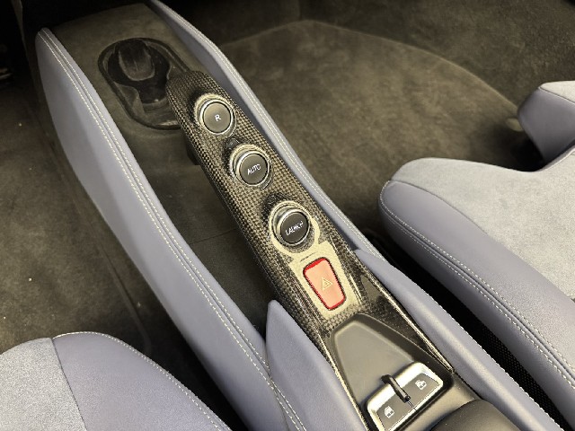 FERRARI F8 SPIDER 2021 Image 61