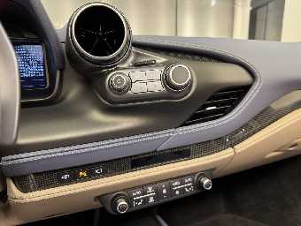 FERRARI F8 SPIDER 2021 Image 56