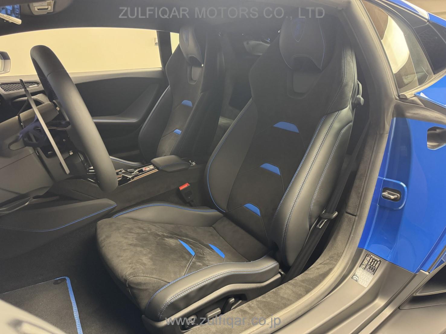 LAMBORGHINI HURACAN 2024 Image 11