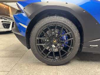 LAMBORGHINI HURACAN 2024 Image 19