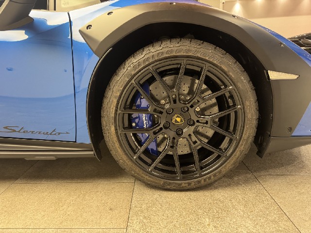 LAMBORGHINI HURACAN 2024 Image 26