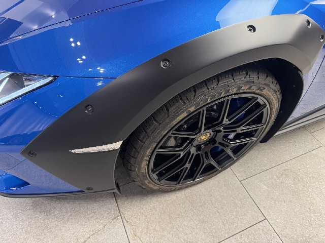 LAMBORGHINI HURACAN 2024 Image 29