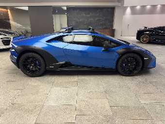 LAMBORGHINI HURACAN 2024 Image 4