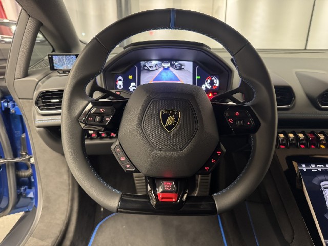 LAMBORGHINI HURACAN 2024 Image 42