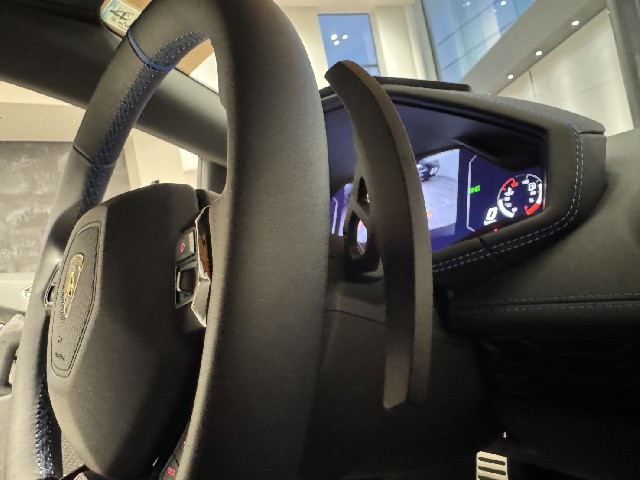 LAMBORGHINI HURACAN 2024 Image 44