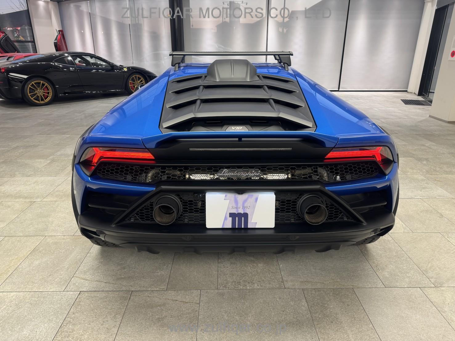 LAMBORGHINI HURACAN 2024 Image 6