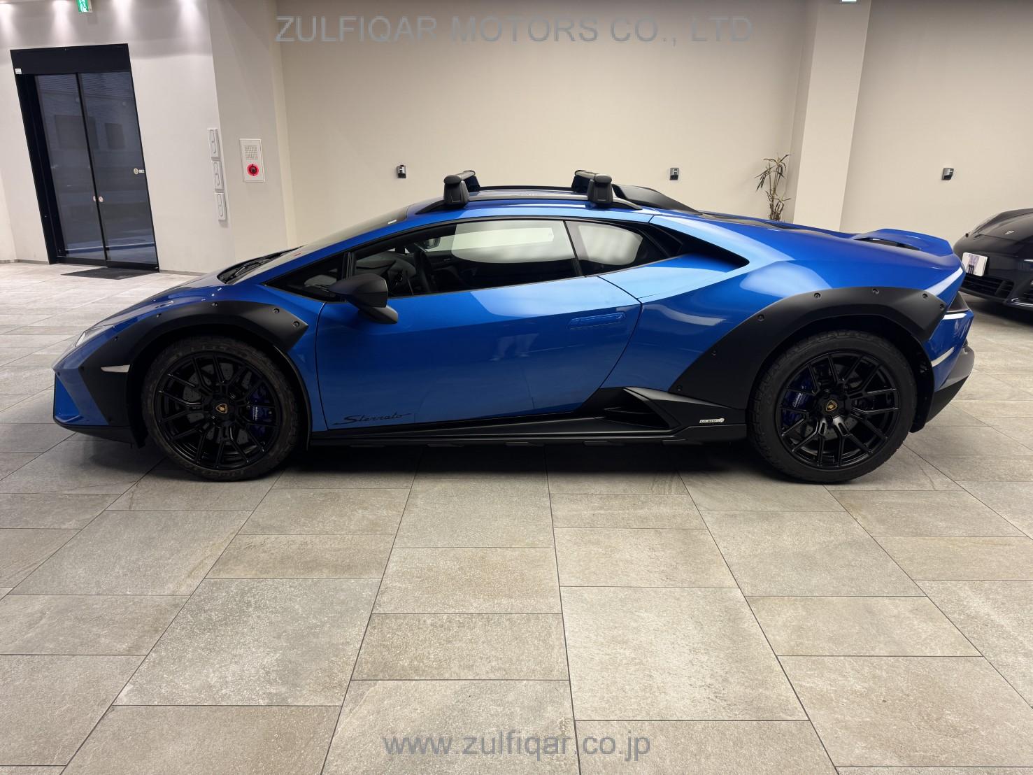 LAMBORGHINI HURACAN 2024 Image 8