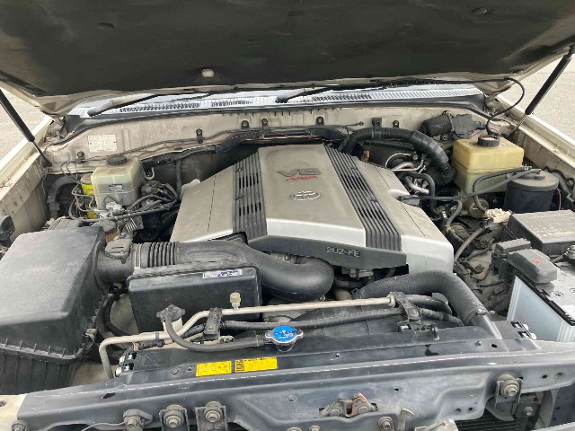 TOYOTA LAND CRUISER 100 2000 Image 29