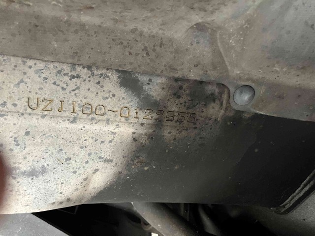 TOYOTA LAND CRUISER 100 2000 Image 31