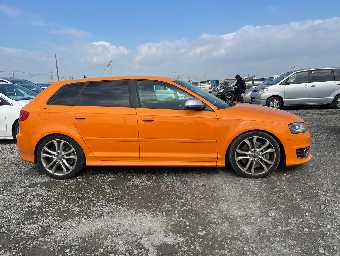 AUDI S3 2010 Image 4