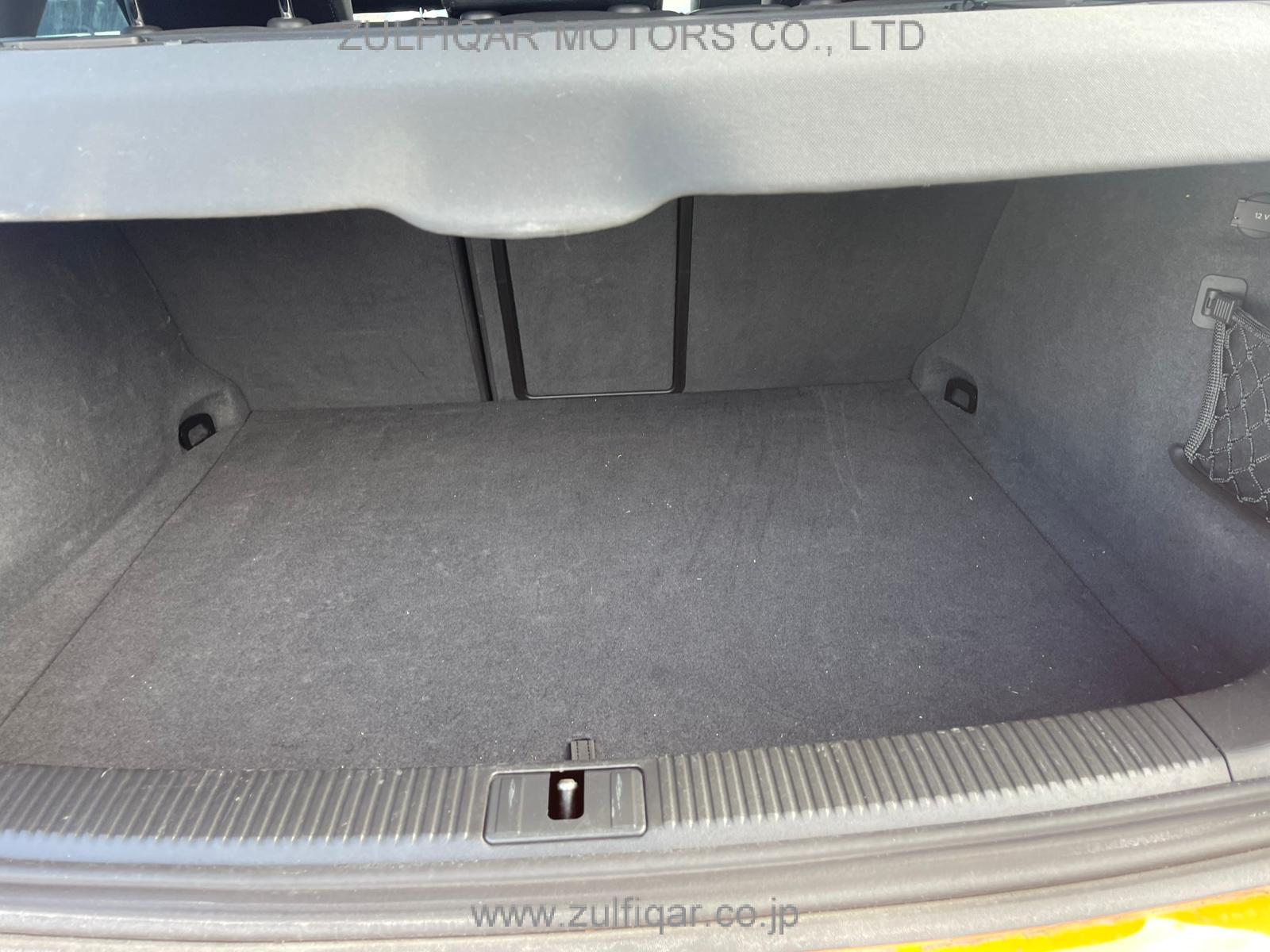 AUDI S3 2010 Image 10