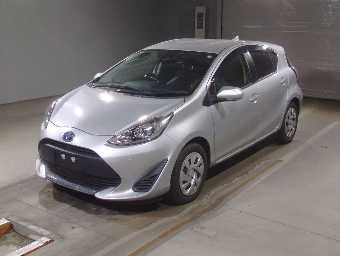 TOYOTA AQUA 2020 Image 1