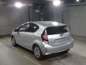 TOYOTA AQUA 2020 Image 4