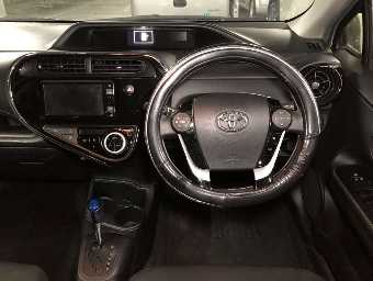 TOYOTA AQUA 2020 Image 6