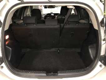 TOYOTA AQUA 2020 Image 8