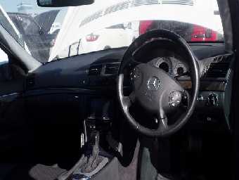 MERCEDES BENZ E CLASS 2004 Image 2