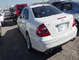 MERCEDES BENZ E CLASS 2004 Image 3