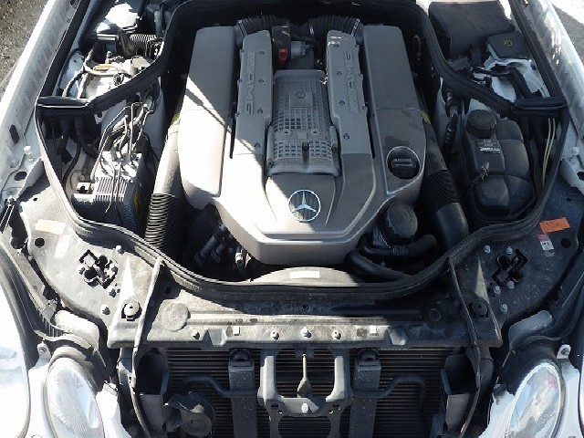 MERCEDES BENZ E CLASS 2004 Image 21