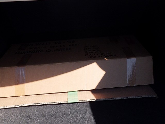 MERCEDES BENZ E CLASS 2004 Image 23