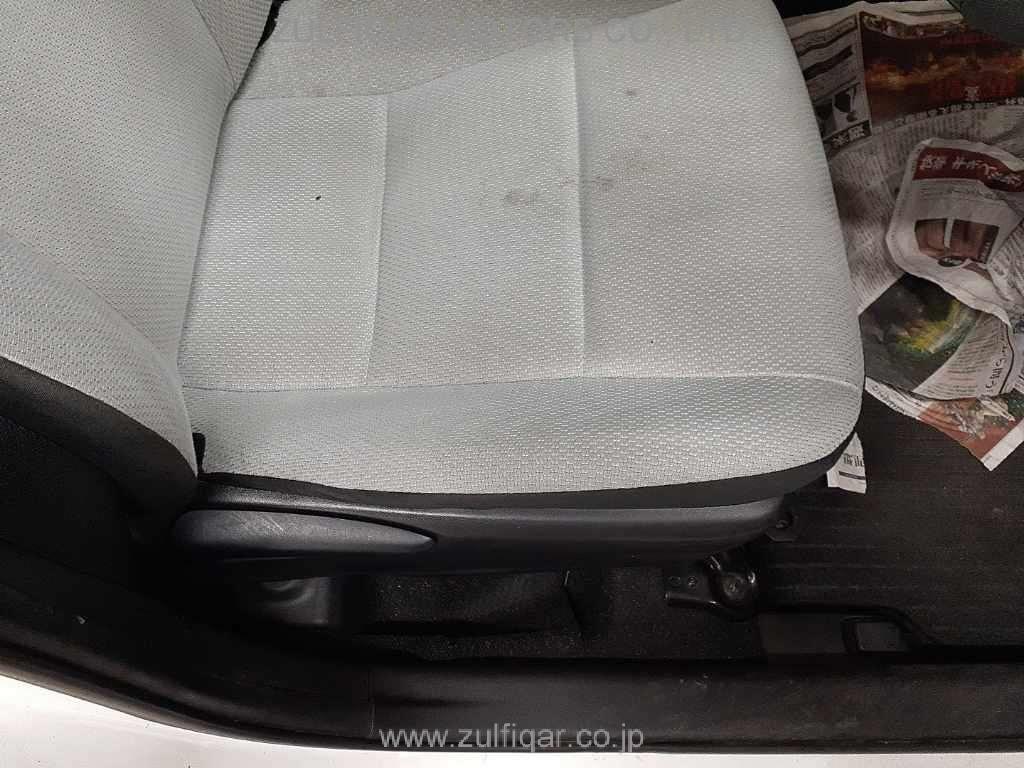 TOYOTA AQUA 2020 Image 10