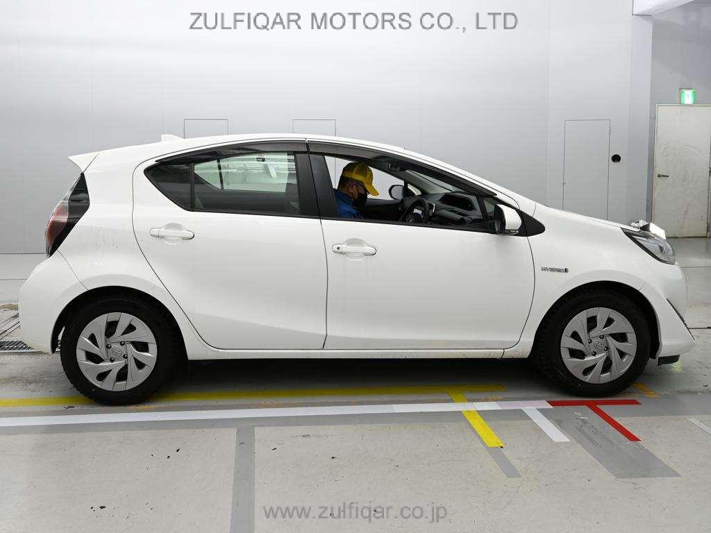 TOYOTA AQUA 2020 Image 3