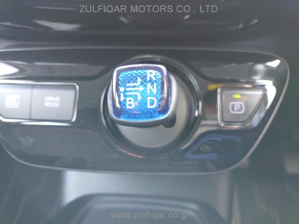 TOYOTA PRIUS 2021 Image 11